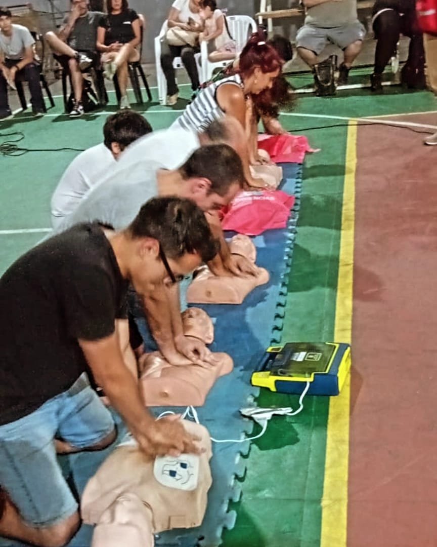 Capacitación de RCP en club deportivo